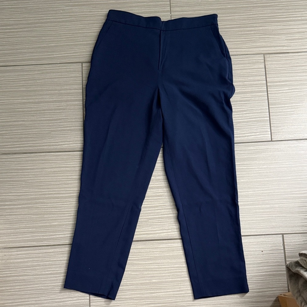 Banana Republic Navy Pull—On Ankle Pants - Size 8